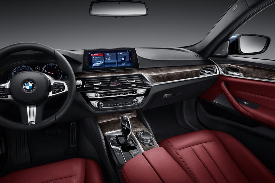 Интерьер BMW 525Li M Sport (G38) 2018 года  (CN) (фото 3 из 10)